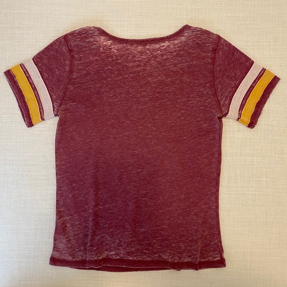 Ladies burgundy t-shirt - Picture 2 of 5